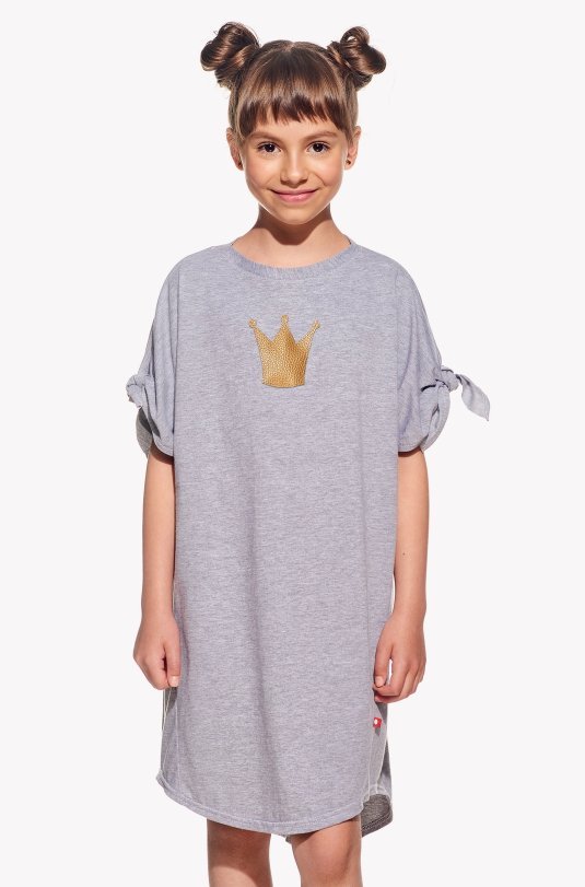 Šaty s korunkou