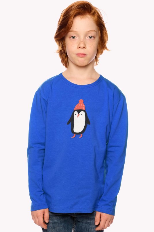 Shirt with a penguin