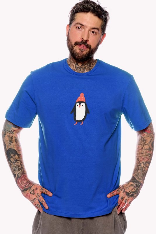 Shirt with a penguin