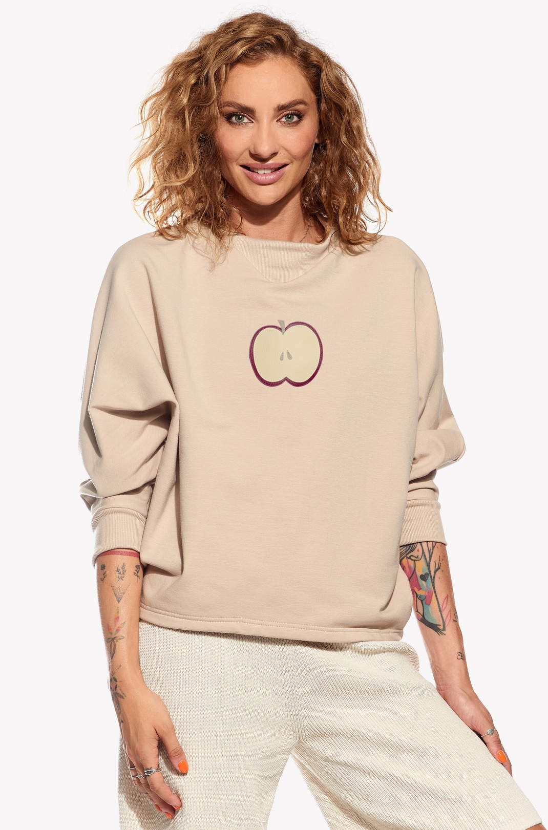 Hoodie with apple