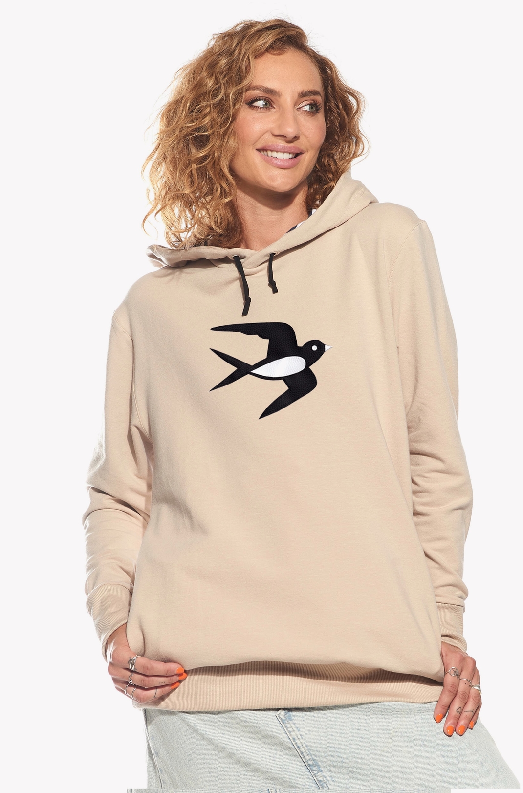 Hoodie with swallow