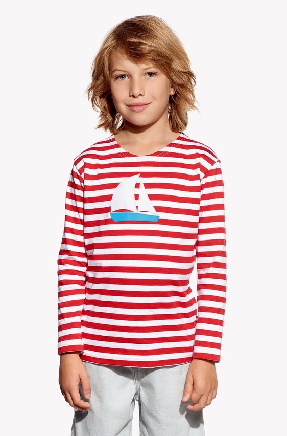 Shirt with sailboat