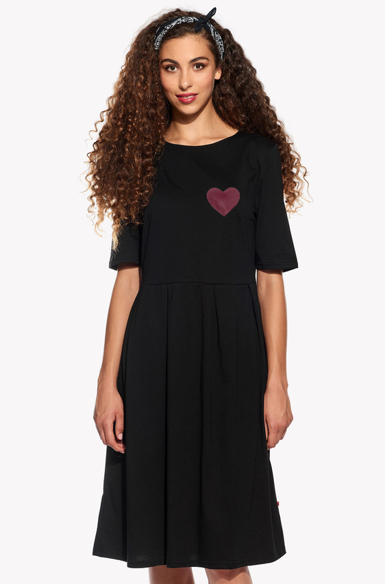 Šaty se srdíčkem