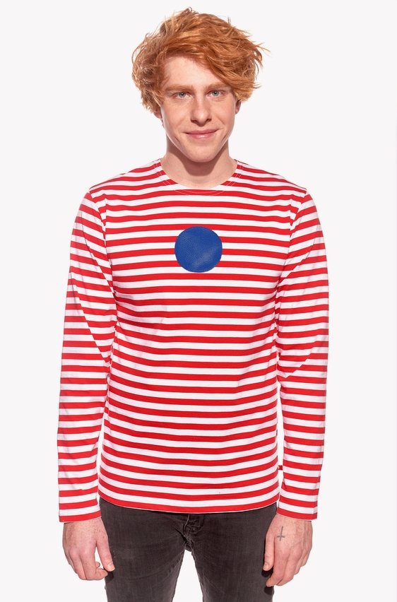 Shirt with circle