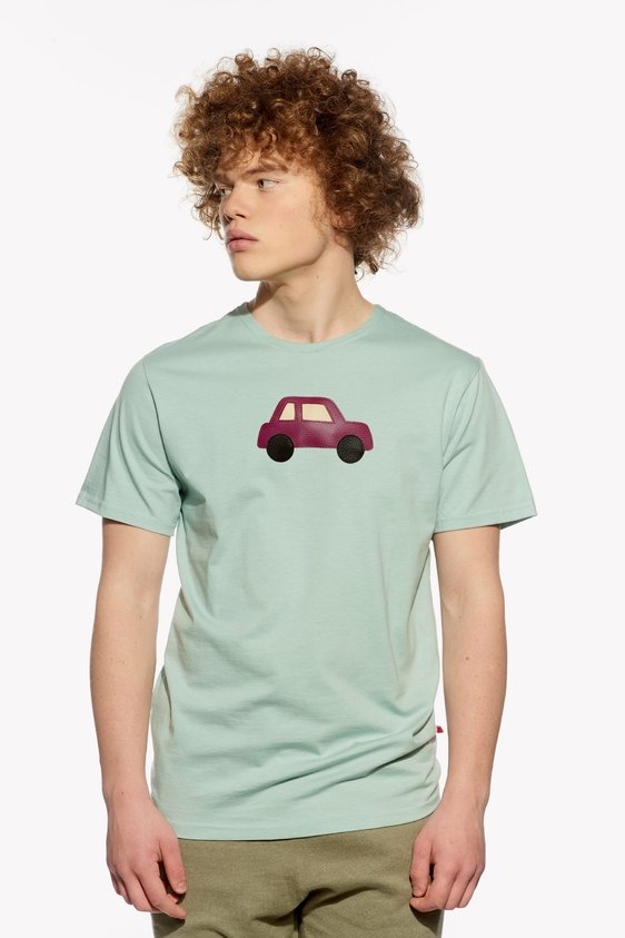 Pólók autóval