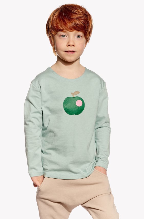 Shirt with apple