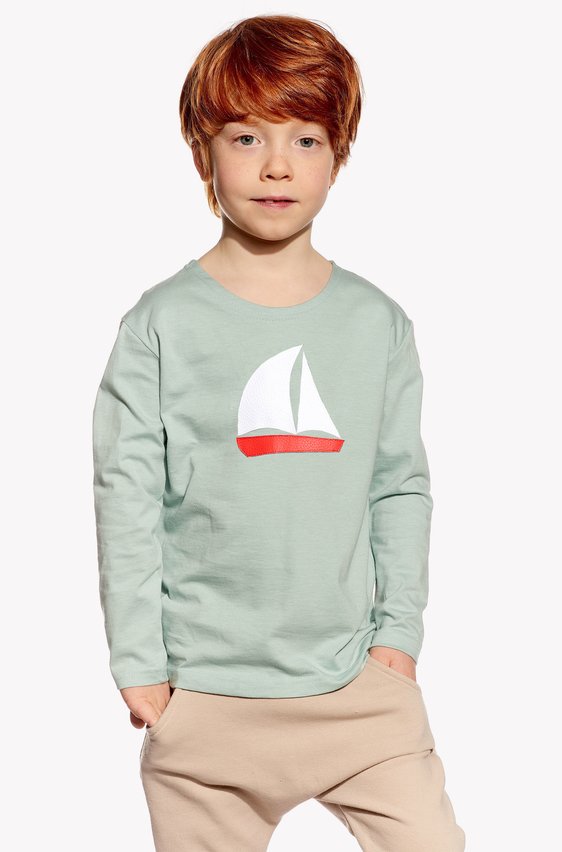 Shirt with sailboat