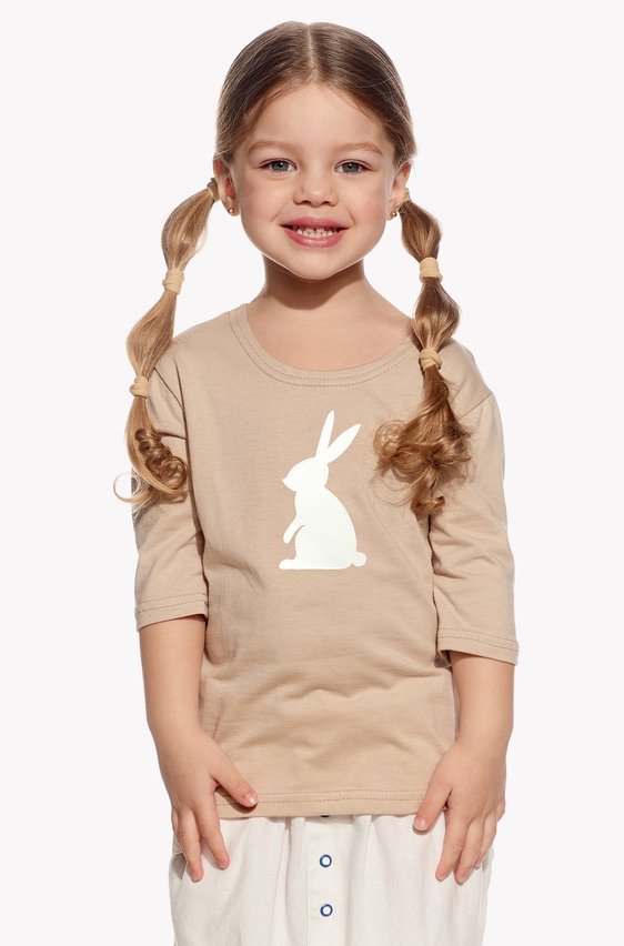 Shirt with rabbit