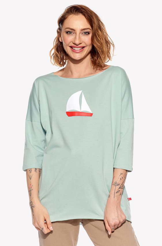 Shirt with sailboat