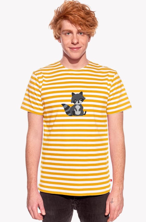 Shirt with raccoon