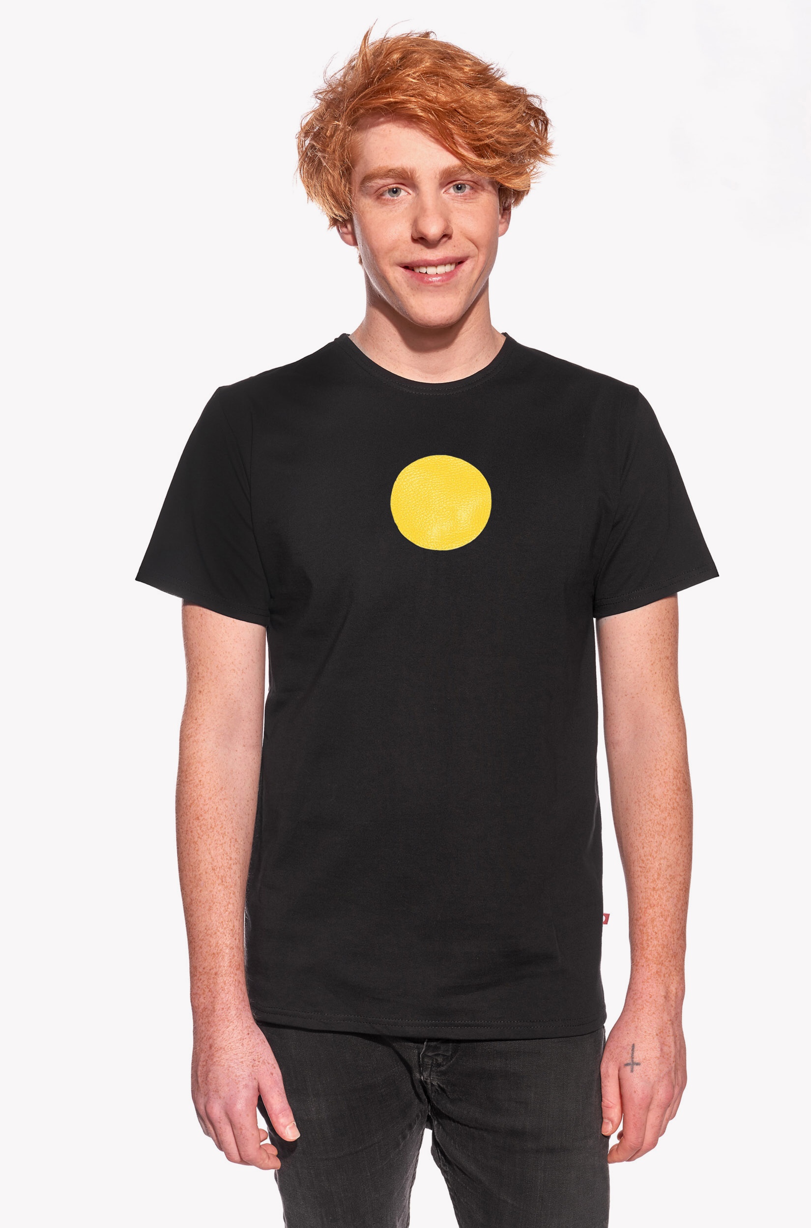 Shirt with circle