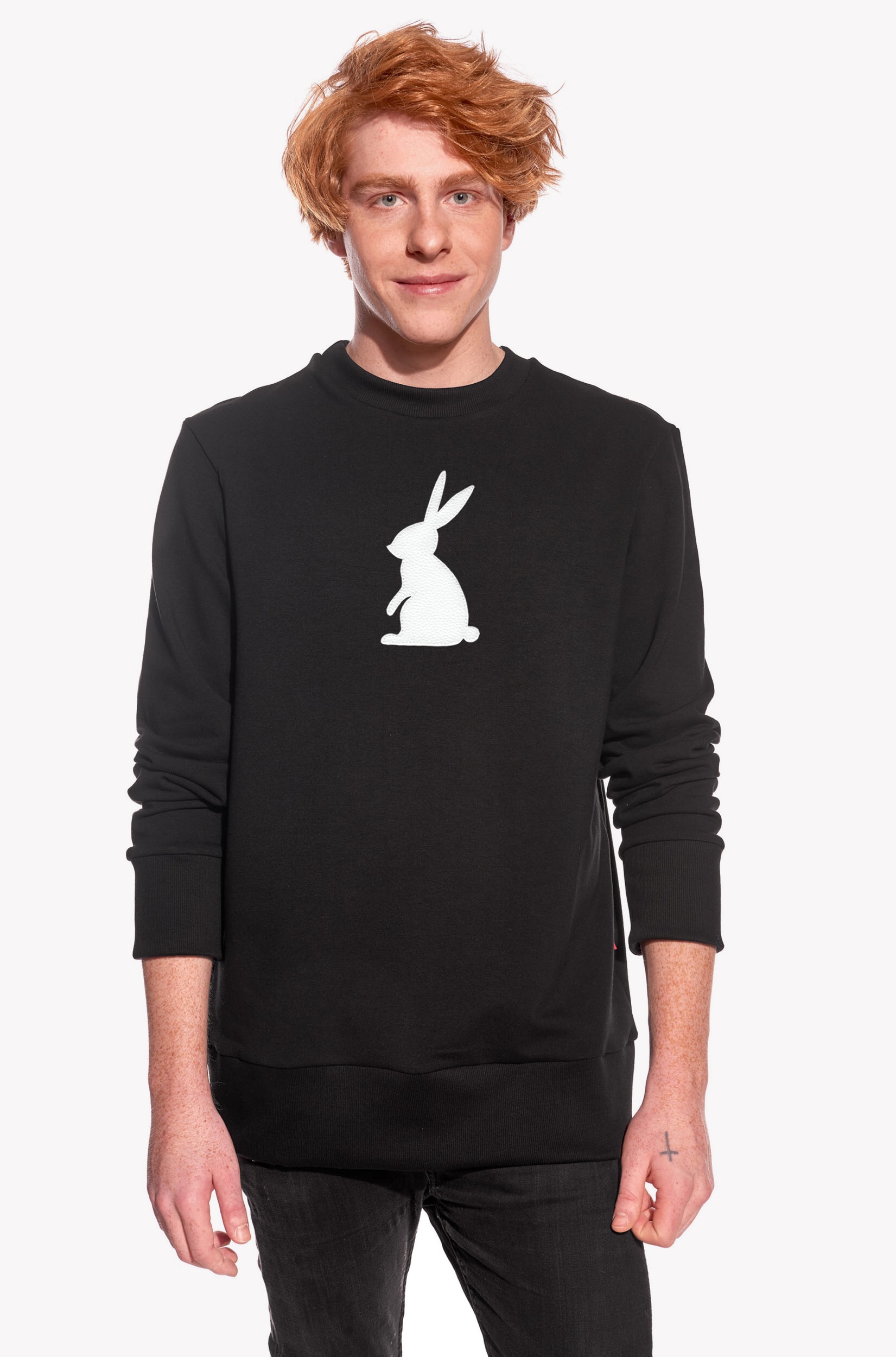 Hoodie with rabbit
