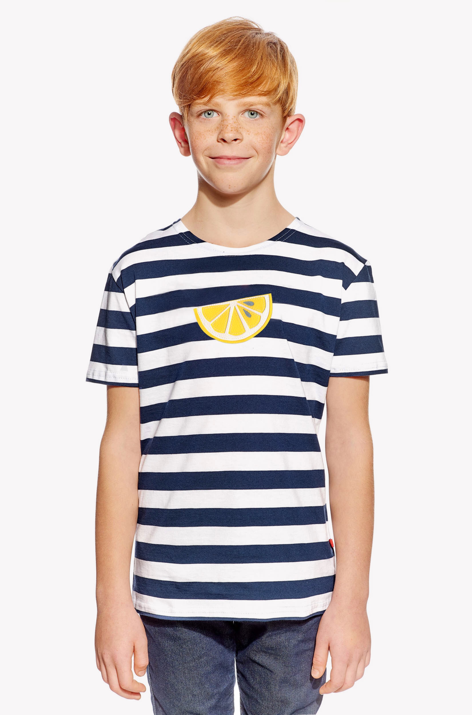 Shirt with lemon