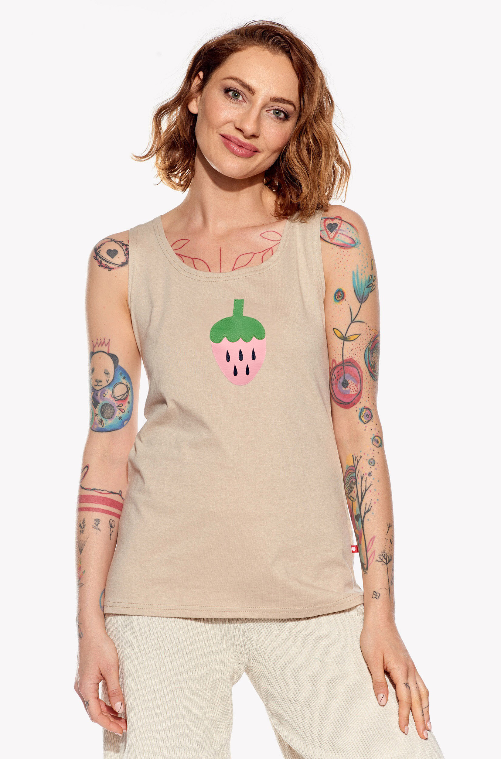 Singlet with strawberry