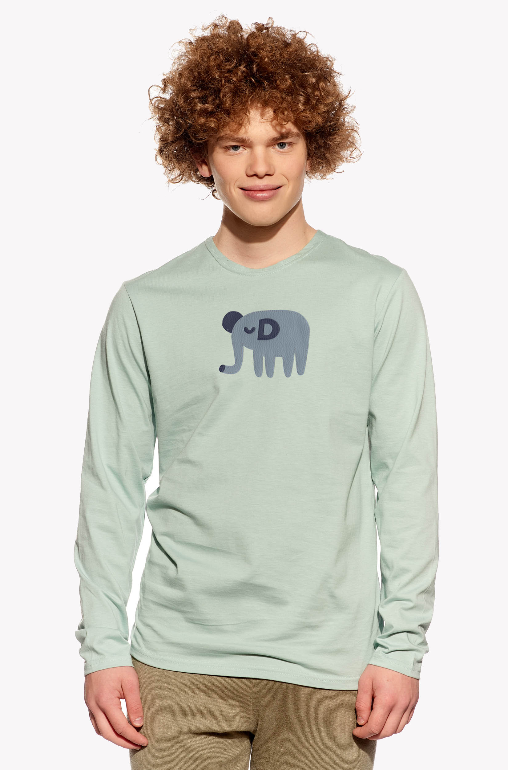 Shirt with an elephant