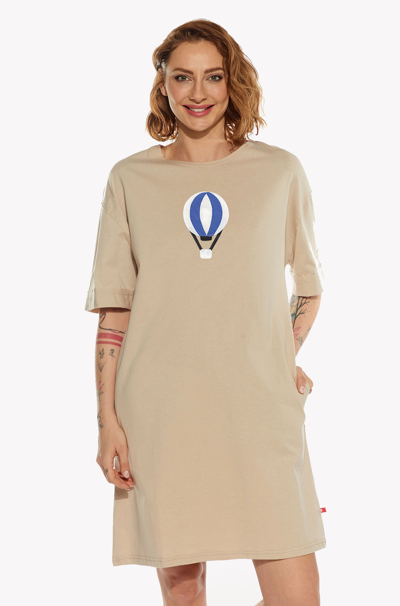 Dresses with airship