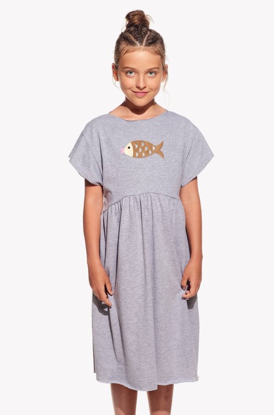 Šaty s rybkou
