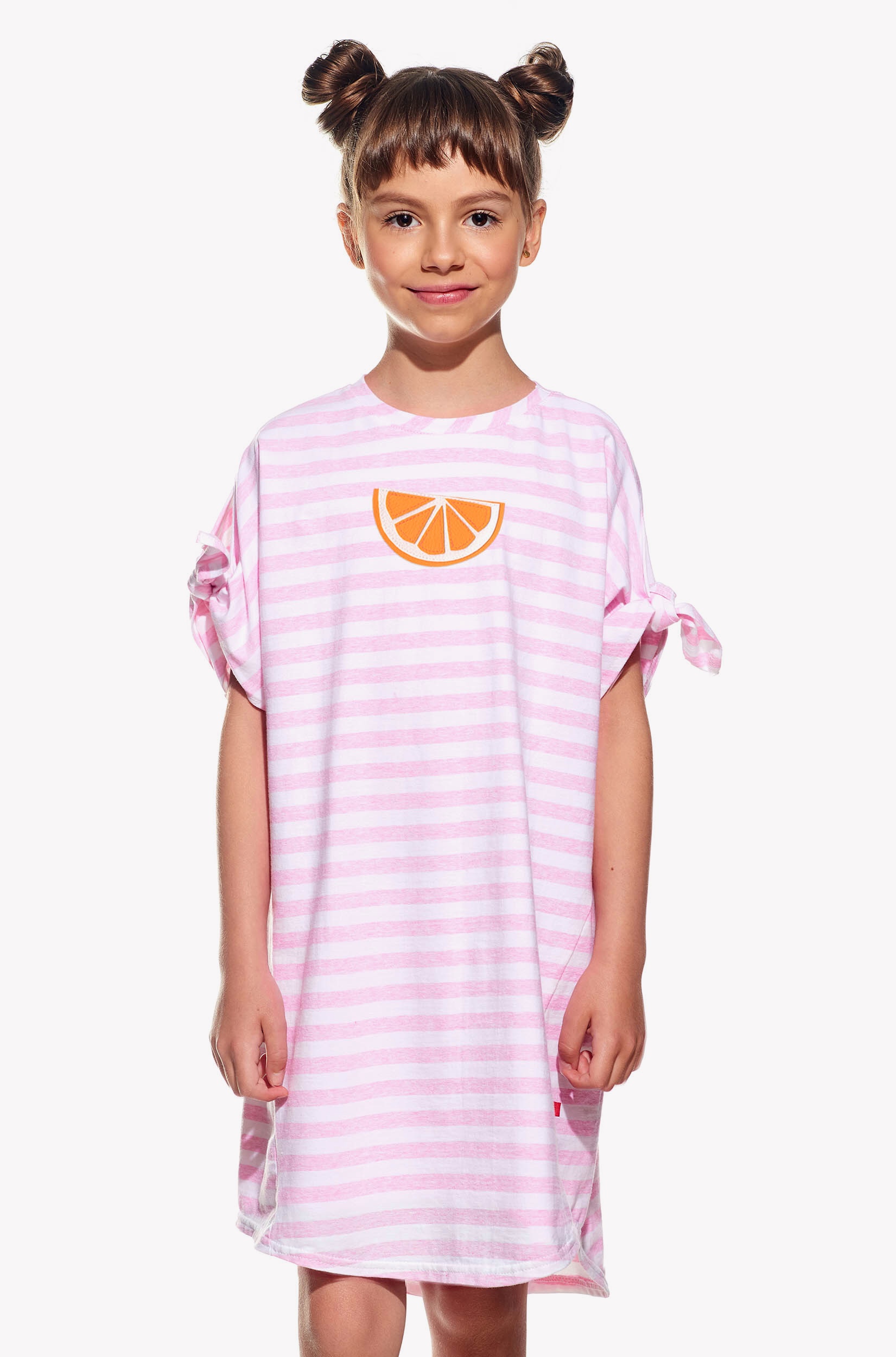 Šaty s pomarančem