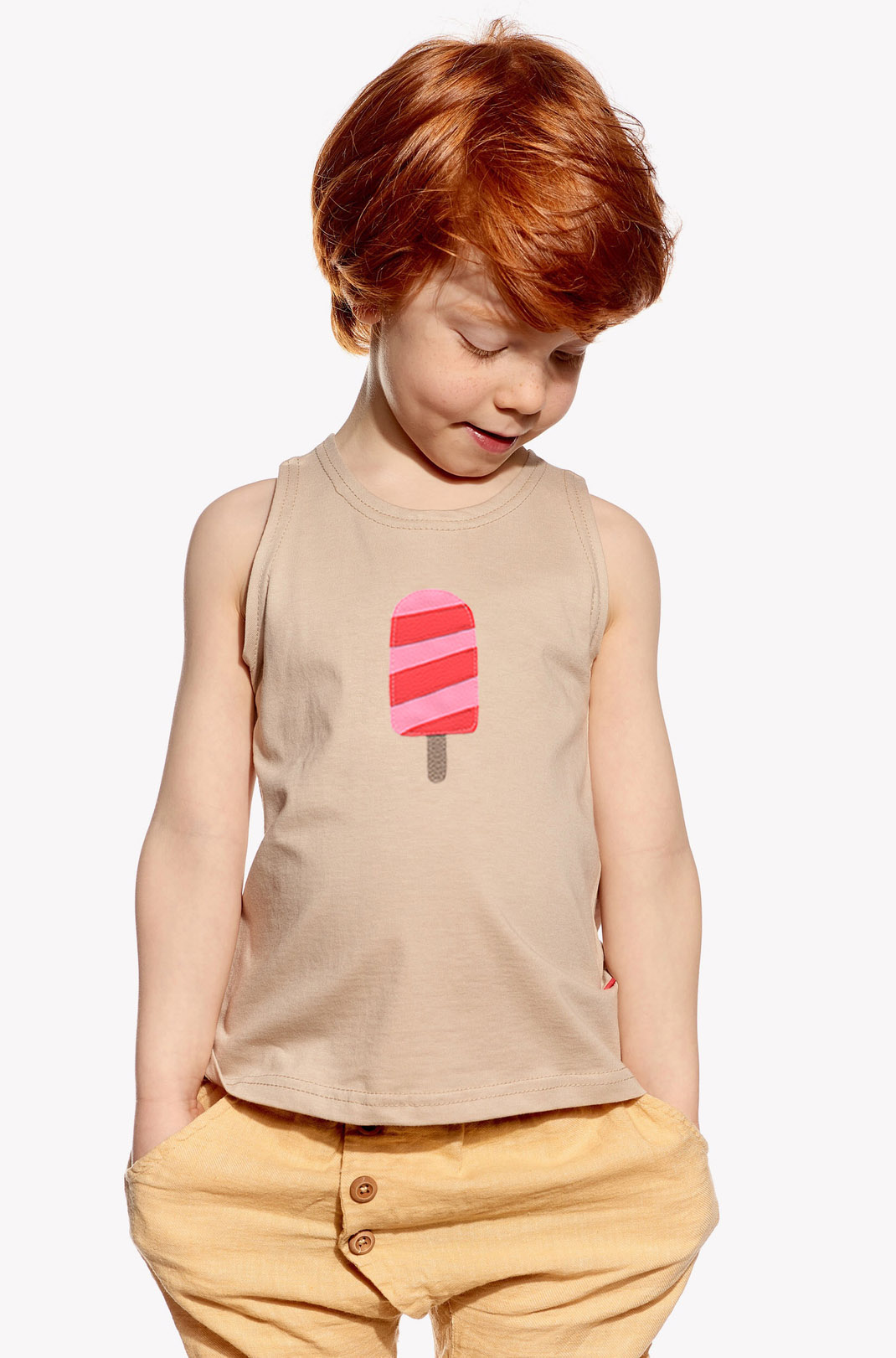 Singlet with ice lolly