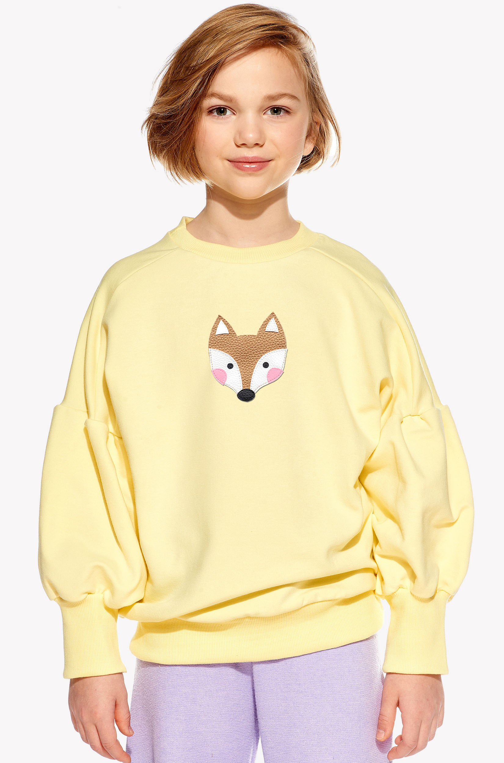 Kapucnis pulóver rókával