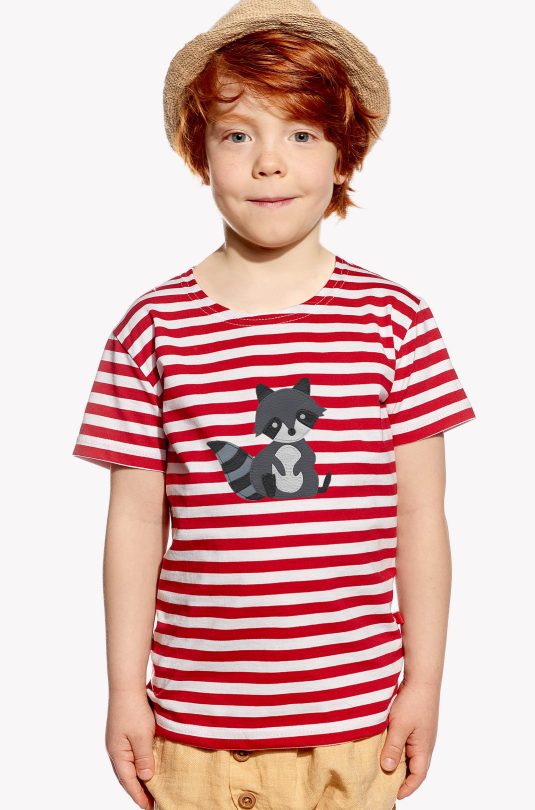 Shirt with raccoon