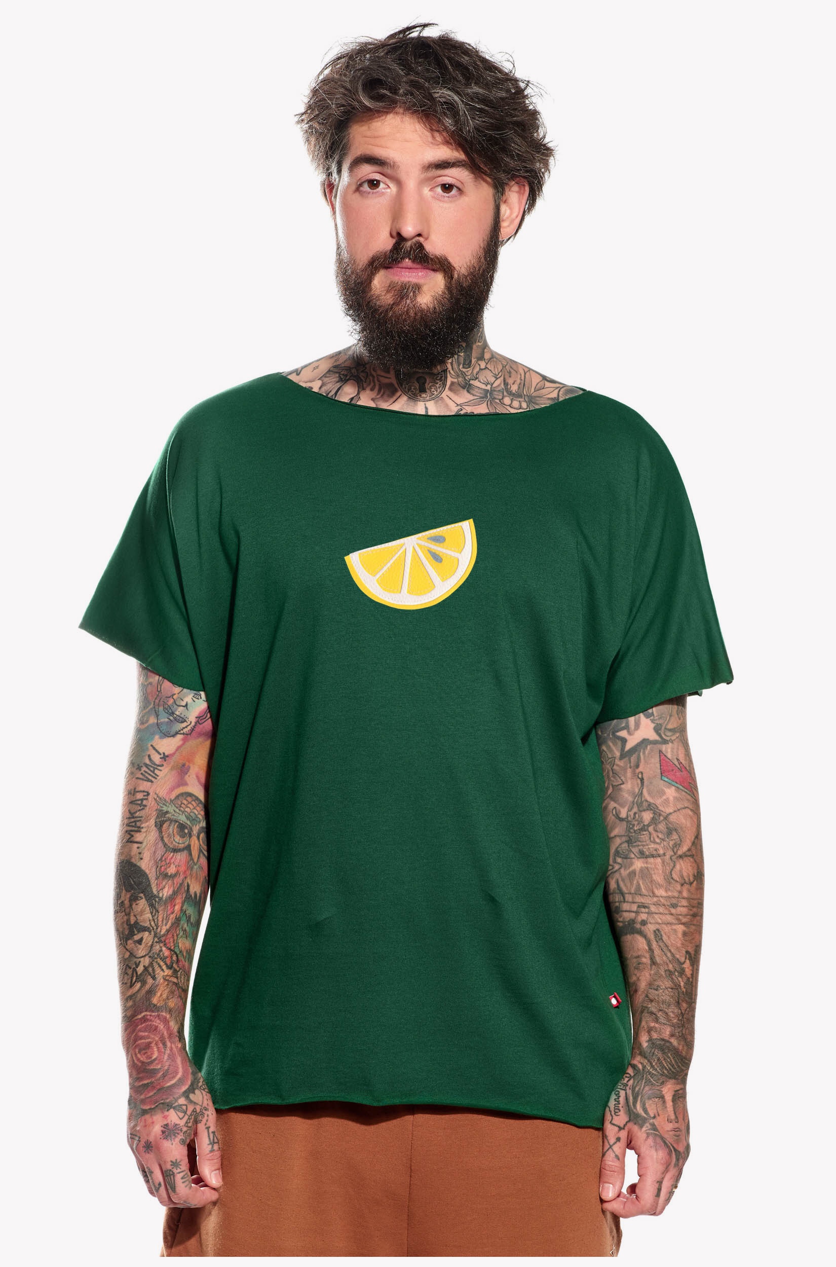 Shirt with lemon