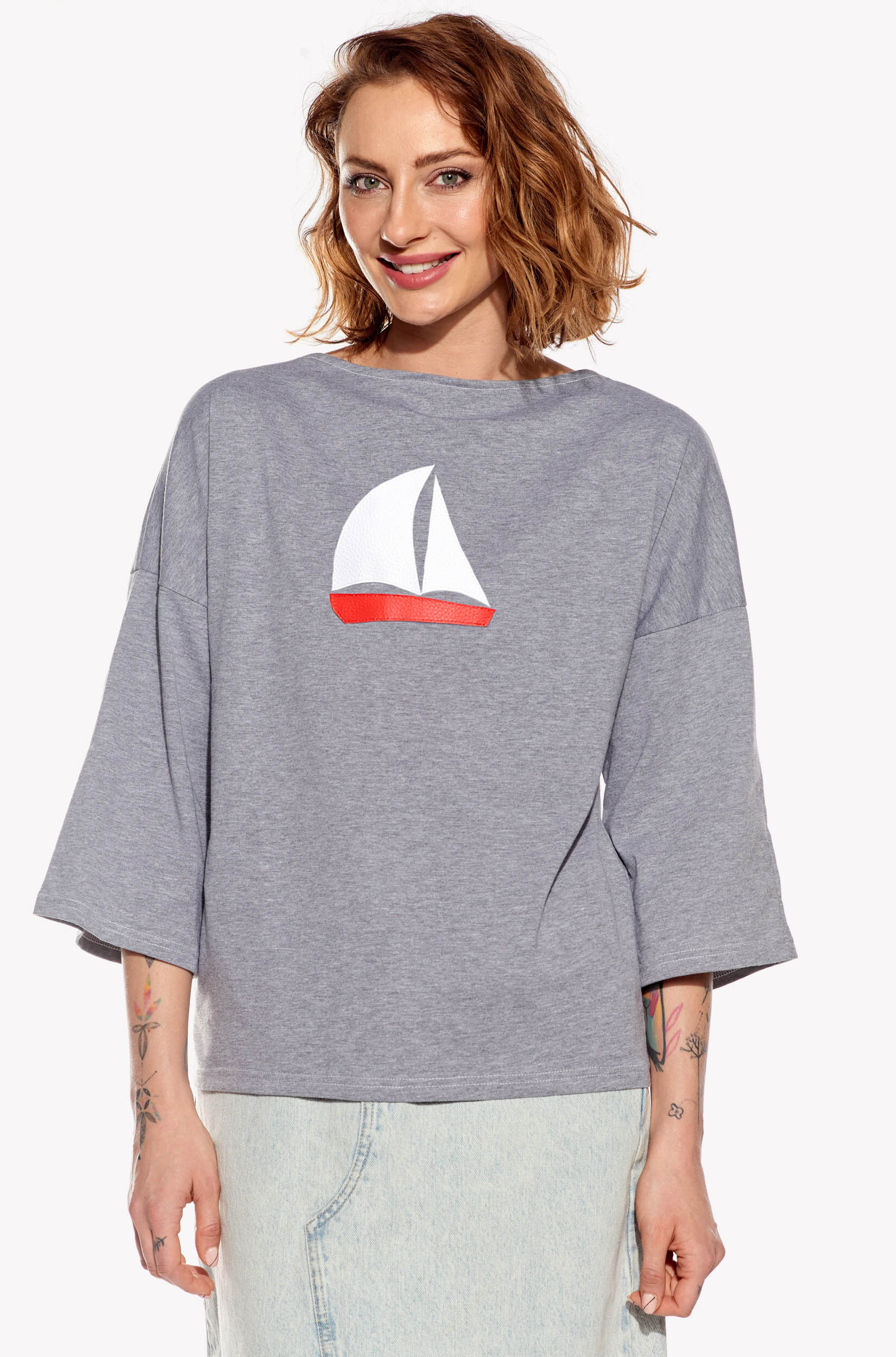 Shirt with sailboat