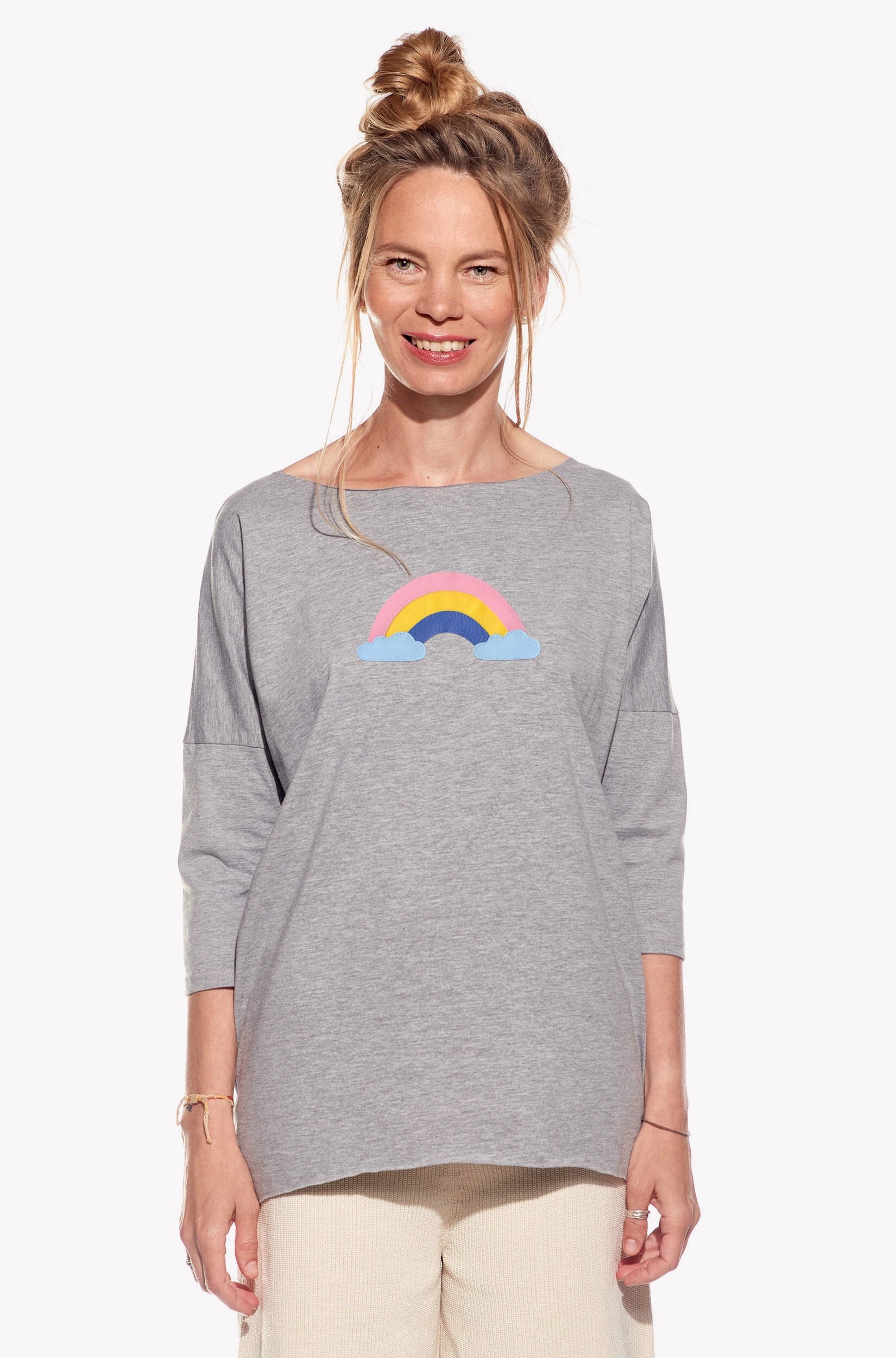 Shirt with a rainbow